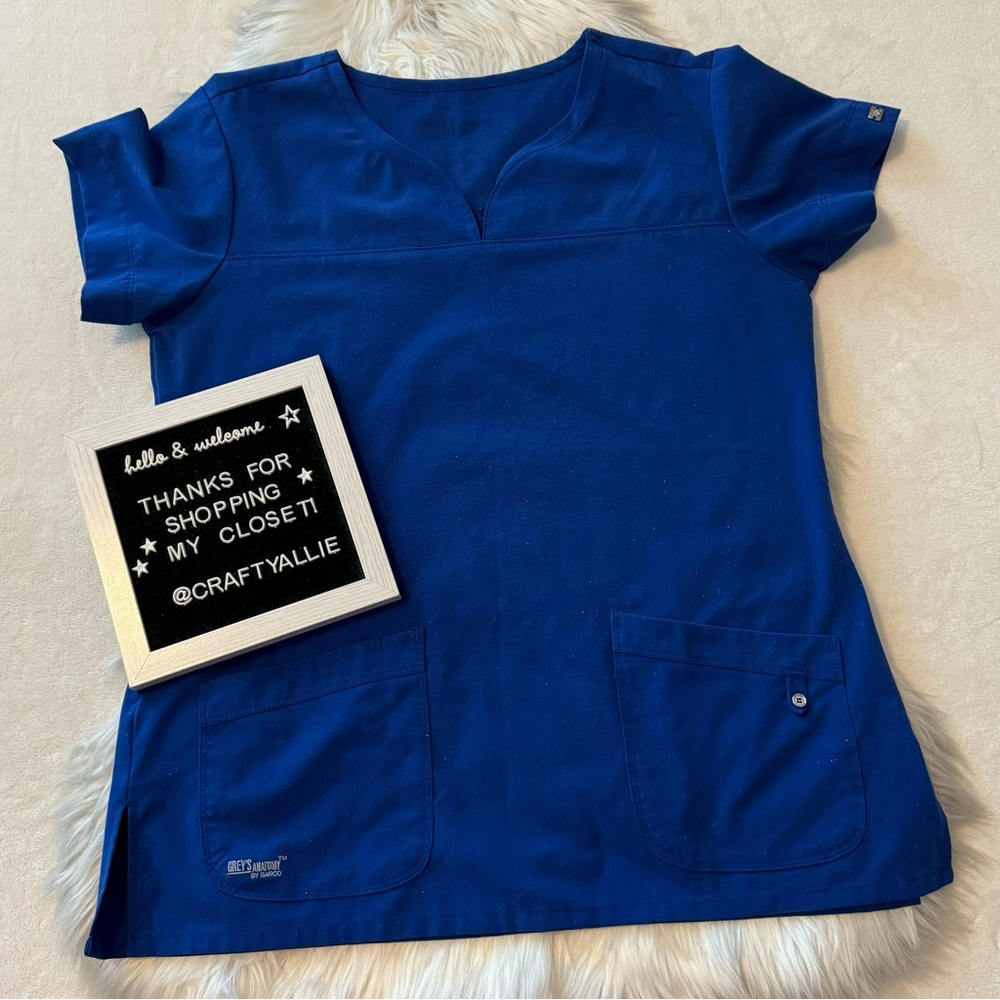 Grey’s Anatomy Signature Notch Neck Scrub Top || Women’s L